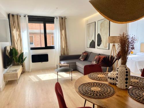 Segovia Apartment | Welcoming AM I Segovia VUT - Child-Friendly Getaway
