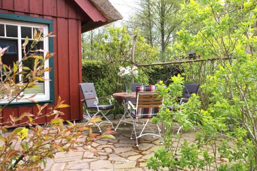 Ostseebad Prerow House | Welcoming Stay at Am Prerowstrom - 4-Star Family Retreat