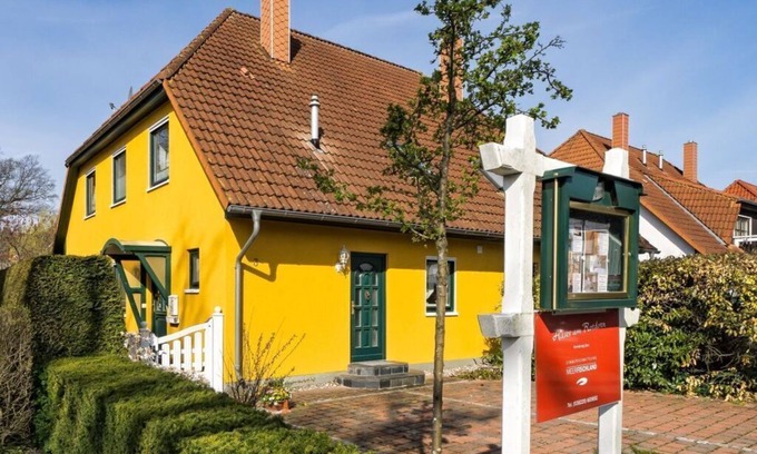 Ostseebad Prerow House | Modern Retreat at Am Rotdorn with Spa & Pet-Friendly Options