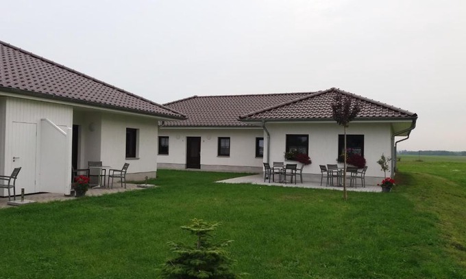 Lebus Apartment | Pet-Friendly Am Wiesengrund: Rated 9/10 for Family Comfort
