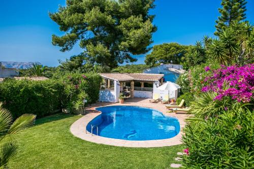 El Tosalet Ski Chalet | Beautiful Chalets in Jávea with Ocean View and Pool