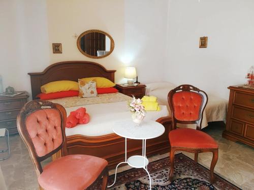 Milis Bed & Breakfast | Discover B&B Homme Blanche: Oceanfront Retreat with Spa