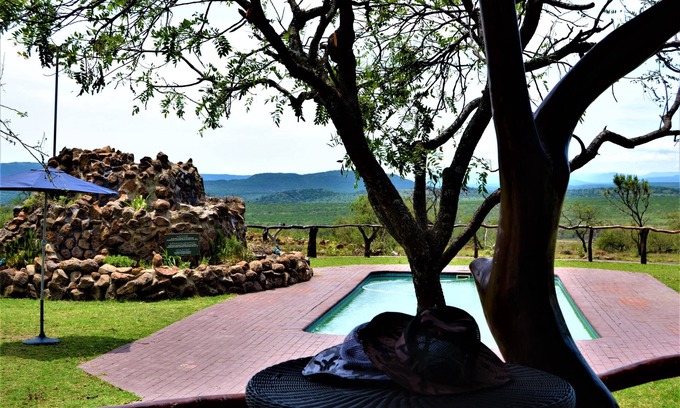 Colenso Cabin | Discover Amaka Private Game Reserve and Safari Adventures