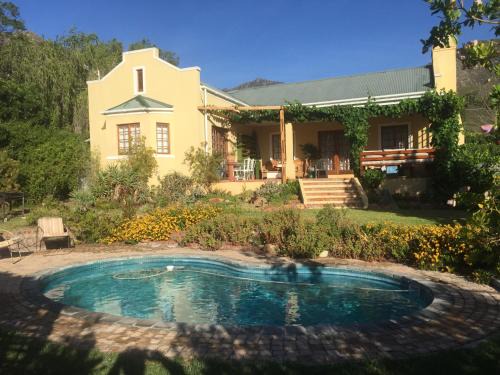 Montagu House | Amakhala: Oceanfront Haven with Pool & Kid-Friendly Fun