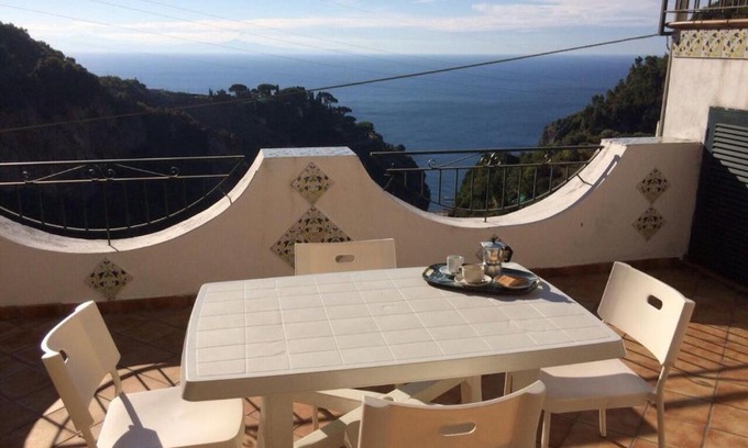 Pontone House | Amalfi Wonderful House: Ocean View & Pet Friendly Retreat