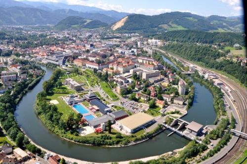 Donawitz Apartment | Top-Rated Amalia Hotel: Family-Friendly and Welcoming