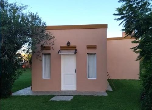 Gualeguay House | Exceptional Amalia Chacra Hospedaje: Pet & Child Friendly