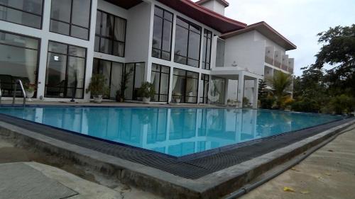 Pasikuda Hotel | Relax at Amanda Beach Resort with Oceanfront Amenities