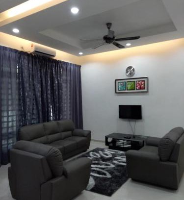 Kampung Sura Masjid House | Relax at Amanda Homestay Dungun with Ocean Views