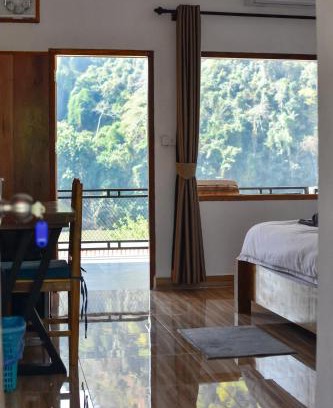 Nong Khiaw Resort | Budget-Friendly Stay at My Nongkhiaw with Breakfast Included