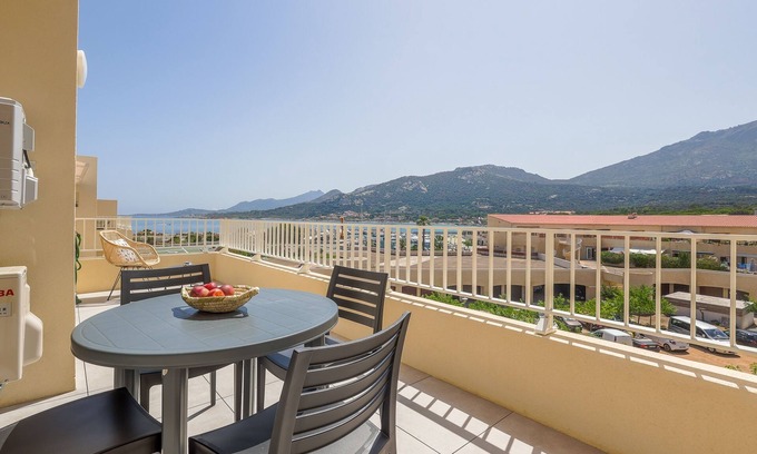 Marine de Saint Ambroggio Apartment | Ocean View Amandula Apartment with Spa & Family-Friendly Amenities