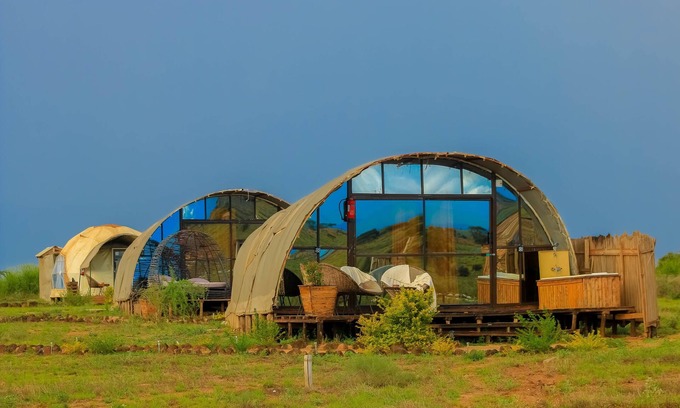 Amboseli Cabin | Family-Friendly Amanya Lioness Tent with Pool & Spa