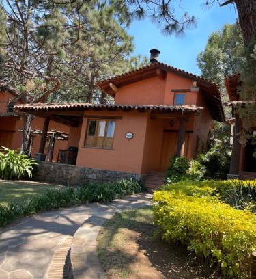 Mazamitla Villa | Amarilis: 4-Star Hotel with Hot Tub & Pet-Friendly Perks