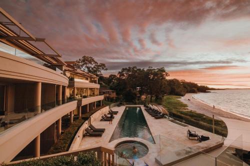 Nelson Bay Resort | Unforgettable Stay at Amarna Beach Resort - 5-Star Rated