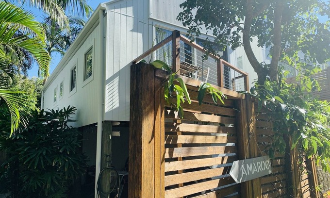 Suffolk Park Cabin | Amaroo Beachside Retreat: Guest Rated 9.8 with Ocean View