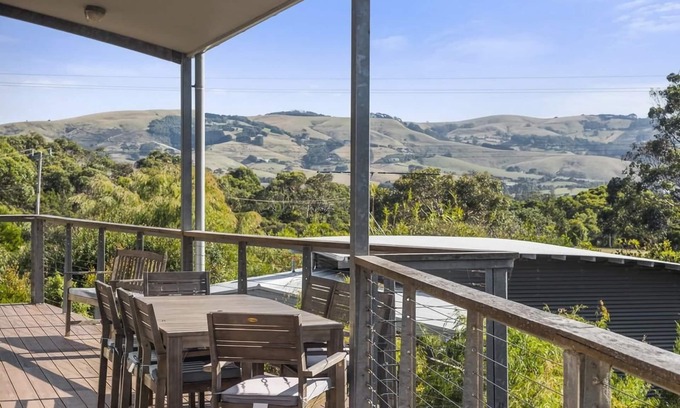 Marengo House | Amaroo: Breathtaking Ocean Views & Beach Access Awaits