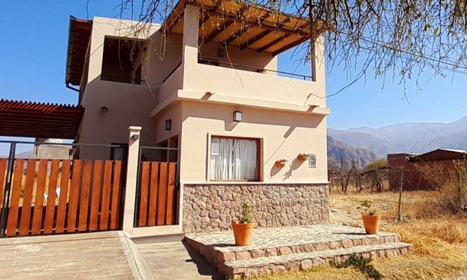 Cafayate Apartment | Comfortable Stay at Amaru Apart with Spa and Breakfast