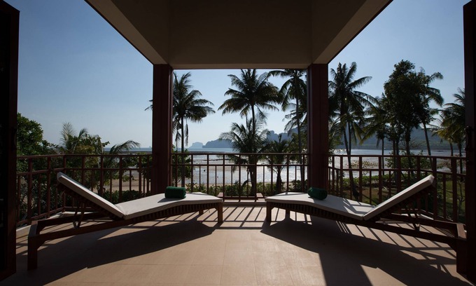 Sai Thai Villa | Experience Amatapura Beach Villa 1: Ocean View & Spa