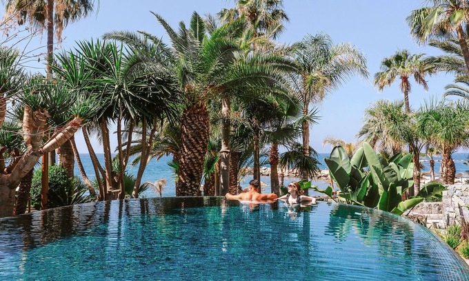 Agios Tychon Hotel | Amathus Residences