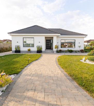 Alba Iulia Apartment | Amavi Homes With Garden