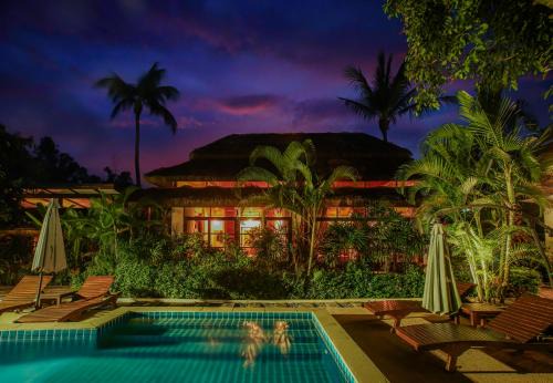 Srithanu Hotel | Cozy Amaya Boutique Resort: Oceanfront Bliss & Pool Access
