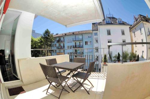 Seefeld Apartment | Elegant PABS Résidences - Family-Friendly with Kitchen Access
