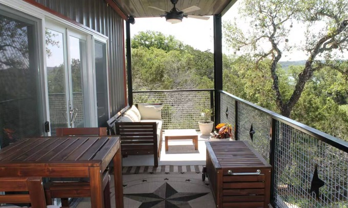 Burnet House | Amazing 3 Bedroom Barndominium on Lake Buchanan