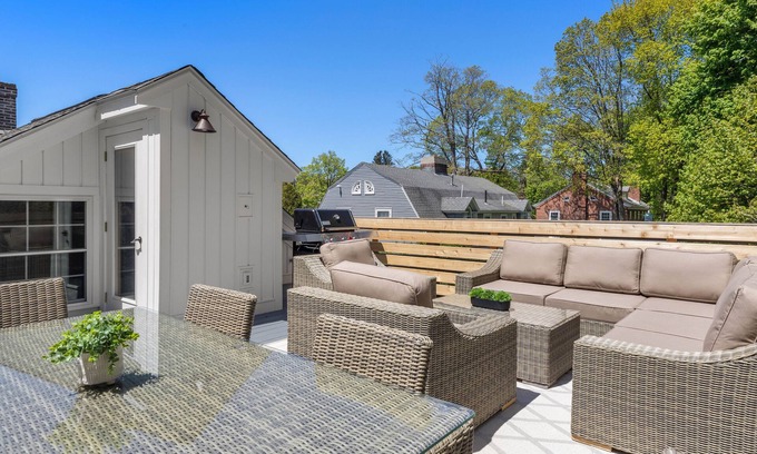 Andover Apartment | Rooftop Deck Retreat: 3 Bedroom in Andover's Shawsheen Village
