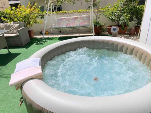 Makrigianni Apartment | Unique 3BDR Apartment with Roof Garden in Plaka - Guest Rated 9.9