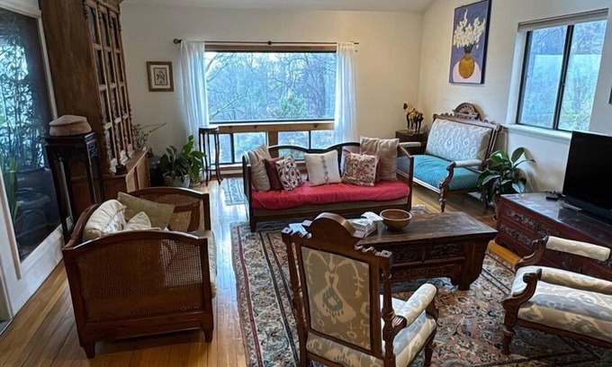 Croton-on-Hudson House | Comfortable 3BR/3BA Retreat in Croton on Hudson
