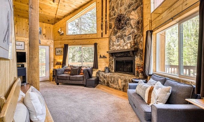 Taos Ski Valley Cabin | Charming A-Frame Retreat with Mountain Views & Pet-Friendly