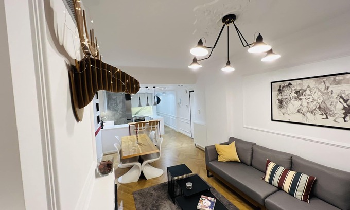 Thessaloniki City Centre Apartment | Inviting Apartment in the Heart of Thessaloniki
