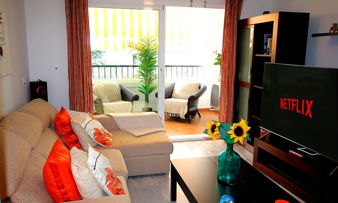 Calahonda Apartment | Top-Rated Apartment Steps from Beach and Marbella