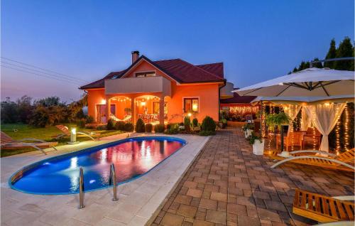 Sveti Ilija House | Relaxing Apartment in Turcin with Sauna and Pool Access