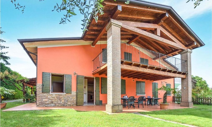 Cavriana Apartment | Cozy 1 Bedroom Apartment with Pool in Cavriana - Rated 9.3