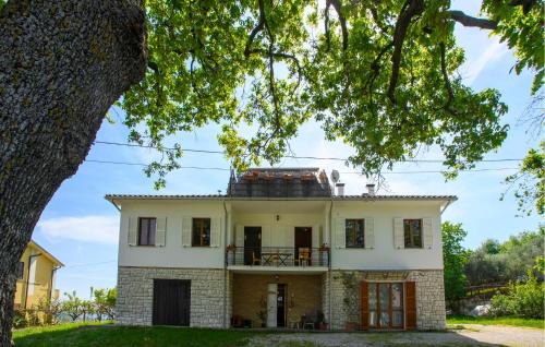 Montefelcino Apartment | Cozy 4 Bedroom Apartment in Montefelcino - Family & Pet Friendly