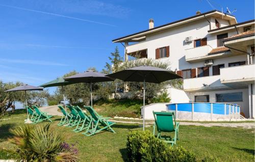 Moscufo Apartment | Cozy Apartment in Moscufo with Kitchen & Pet-Friendly Options