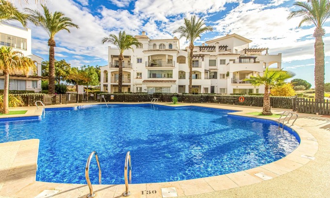 Jeronimo y Avileses y Balsicas de Arriba Apartment | Enjoy a Relaxing Getaway with Pool Access and Great Amenities