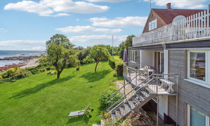Bolshavn Apartment | Experience an Unforgettable Stay with Breathtaking Ocean Views