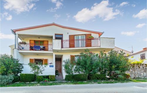 Municipality of Vrsar Apartment | Pet-Friendly Apartment in Vrsar with Full Kitchen