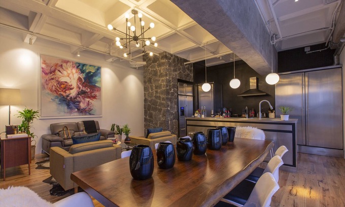 Lomas de Santa Fe Apartment | Stylish Apartment in Santa Fe with Pool & Spa Amenities
