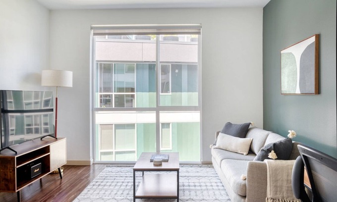 Old Ballard Apartment | Inviting Ballard 1BR with Pet-Friendly Amenities & Gym