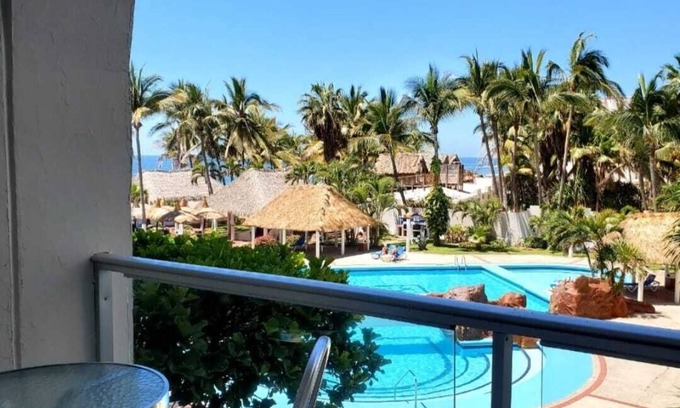 Quintas del Mar Apartment | Beachfront 105 Condo with Pool & Family-Friendly Vibes