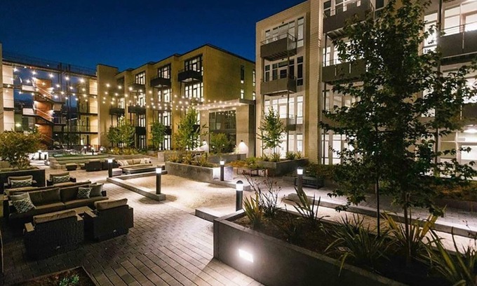 Southwest Berkeley Apartment | Discover Berkeley 1BR with Gym & Rooftop Access Nearby