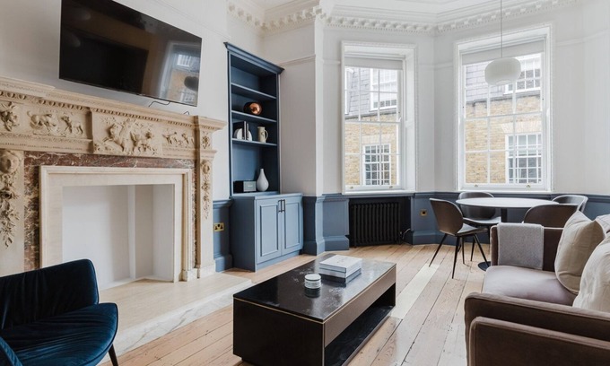 Holborn and Covent Garden Apartment | Cozy Bloomsbury 1BR near Universities, Shops & Bars