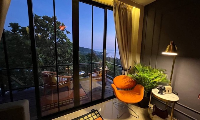 Bouvet Island House | Ocean View Retreat with Spa, Pool, and Pet-Friendly Perks