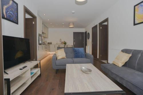 Southend-on-Sea Apartment | Modern 2-Bedroom Flat with Top Review Score in Southend