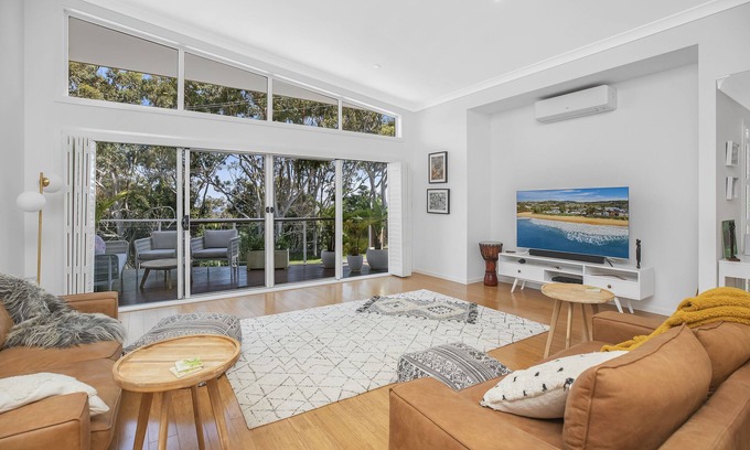 Port Macquarie House | Ideal Coastal Townhouse Steps from Port Macquarie Beaches