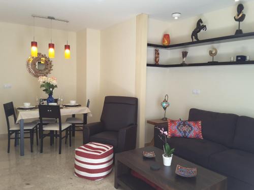 Alicante City Centre Apartment | Prime Condo with Ocean View in Alicante City Center