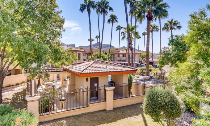 North Mountain Condo | Scenic Condo with Mountain Views and Pool Access